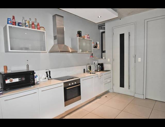 1 BEDROOM APARTMENT FOR SALE IN MELROSE NORTH